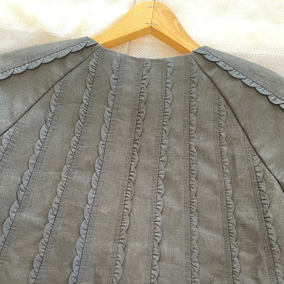 Ellen Tracy black swing cropped jacket, size 6 - Picture 7 of 10